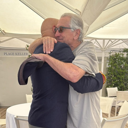 Anupam Kher wishes birthday to Robert De Niro: 'Honoured to know you as a friend' Anupam Kher wishes birthday to Robert De Niro: 'Honoured to know you as a friend'