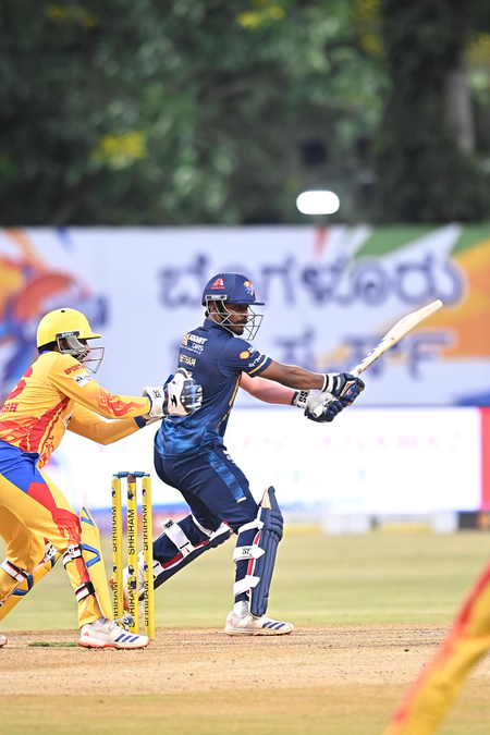 Maharaja Trophy: Chethan shines as Bengaluru Blasters end Mangaluru Dragons’ undefeated run Maharaja Trophy: Chethan shines as Bengaluru Blasters end Mangaluru Dragons’ undefeated run