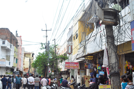Death toll in Hyderabad rath yatra tragedy rises to six (Ld)