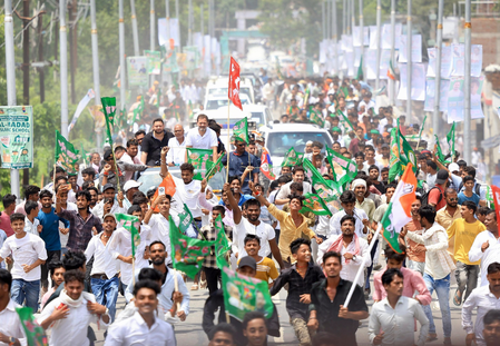 Voter Adhikar Yatra reaches Gaya; INDIA Bloc vows to fight 'vote chori' (Lead)
