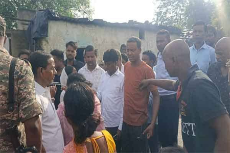 Jharkhand: House collapses due to land subsidence in Dhanbad, earth cracks at several places