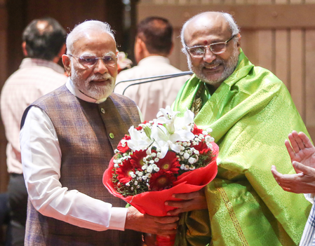 उपराष्ट्रपति चुनाव : एनडीए उम्मीदवार सीपी राधाकृष्णन ने राम मंदिर के किए दर्शन, भाजपा की जीत का दावा
