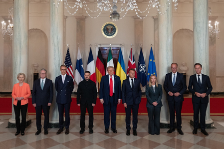 Trump says he is arranging meeting between Zelensky, Putin; trilaterals will follow (Ld)