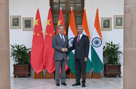 भारत-चीन के बीच द्विपक्षीय संबंधों की गति बनाए रखने पर बनी सहमति राजदूत शू फिहोंग भारत-चीन के बीच द्विपक्षीय संबंधों की गति बनाए रखने पर बनी सहमति राजदूत शू फिहोंग