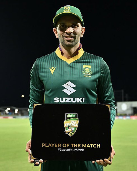 Maharaj five-for leads South Africa to their biggest ODI win over Australia