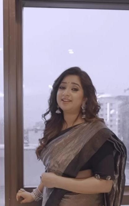 As Parineeta turns 20, Shreya Ghoshal treats with an unreleased verse from Piyu Bole