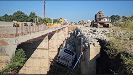 जम्मू-पठानकोट हाईवे पर बस हादसा : वैष्णो देवी जा रहे एक श्रद्धालु की मौत, 40 घायल