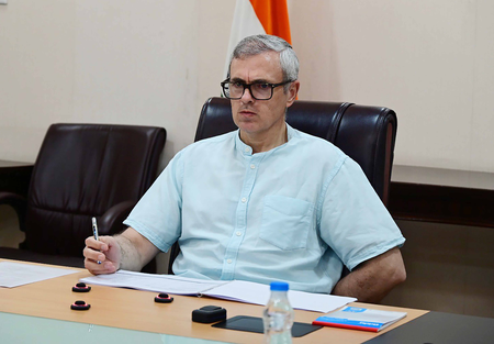 जम्मू बस हादसा: सीएम उमर अब्दुल्ला ने संवेदना व्यक्त की, घायलों को हरसंभव मदद का भरोसा