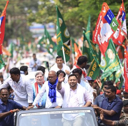 बिहार : 'वोटर अधिकार यात्रा' फिर से शुरू, राहुल गांधी दोपहर के बाद जुड़ेंगे