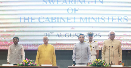 Goa: Former CM Digambar Kamat, Speaker Ramesh Tawadkar inducted in cabinet