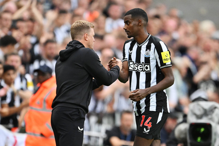 Football: Isak transfer saga is a lose-lose situation for Newcastle United: Eddie Howe Football: Isak transfer saga is a lose-lose situation for Newcastle United: Eddie Howe