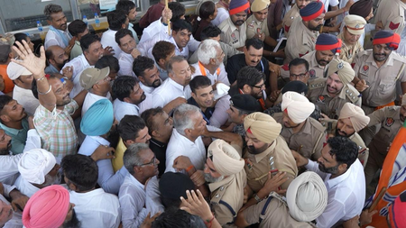 Sunil Jakhar detained, says Mann government 'murders democracy'