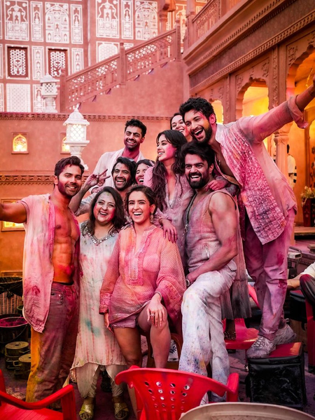 It's a wrap for Varun Dhawan's Sunny Sanskari Ki Tulsi Kumari: 'Main phir se aa raha hoon' It's a wrap for Varun Dhawan's Sunny Sanskari Ki Tulsi Kumari: 'Main phir se aa raha hoon'