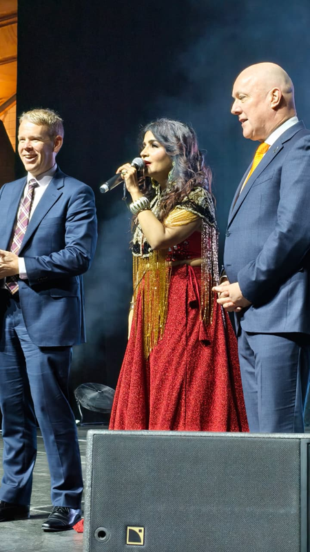Shibani Kashyap sets Auckland ablaze during the World & Us: Indian Festival Shibani Kashyap sets Auckland ablaze during the World & Us: Indian Festival