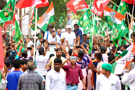 Bihar: Voter Adhikar Yatra draws massive crowd in Bhagalpur; Rahul Gandhi attacks EC over vote theft