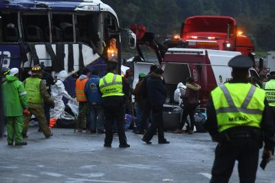 Five dead in tour bus crash in US state of New York Five dead in tour bus crash in US state of New York