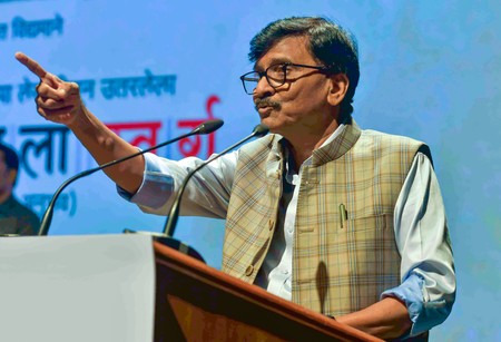 एशिया कप में पाकिस्तान के साथ भारत का मैच खेलना असंवेदनशील कदम होगा संजय राउत एशिया कप में पाकिस्तान के साथ भारत का मैच खेलना असंवेदनशील कदम होगा संजय राउत