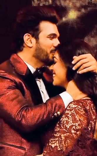 Arjun Bijlani clears the air 'neither doing BB nor getting divorced'