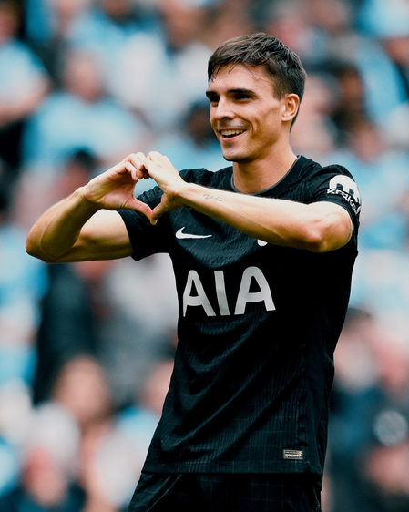 Tottenham edge past Manchester City to seal back-to-back league wins Tottenham edge past Manchester City to seal back-to-back league wins