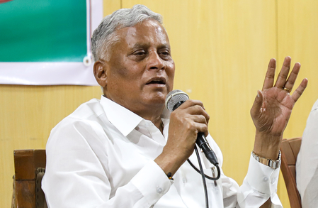 Mass grave case: K'taka CM Siddaramaiah will have to pay for hurting religious sentiments of Kannadigas, says Union Minister Somanna Mass grave case: K'taka CM Siddaramaiah will have to pay for hurting religious sentiments of Kannadigas, says Union Minister Somanna