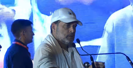 बिहार कटिहार के कदवा पहुंची वोटर अधिकार यात्रा, राहुल गांधी ने किया दावा- चोरी नहीं होने देंगे बिहार कटिहार के कदवा पहुंची वोटर अधिकार यात्रा, राहुल गांधी ने किया दावा- चोरी नहीं होने देंगे 
