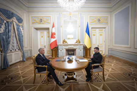 Canadian PM announces new military assistance for Ukraine Canadian PM announces new military assistance for Ukraine