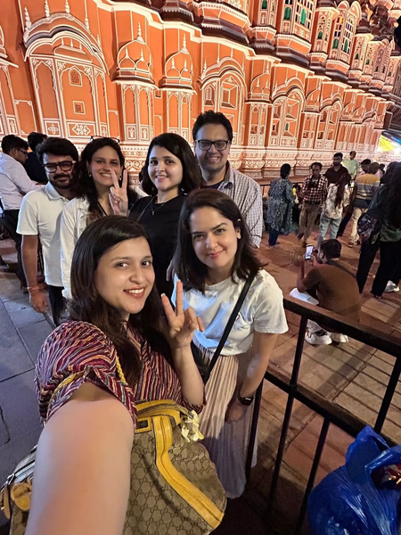 जयपुर पहुंचीं मन्नारा चोपड़ा, बताया 'सा रे गा मा' का क्या है उनके लिए मतलब
