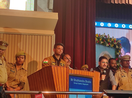लखनऊ पहुंचे शुभांशु शुक्ला ने बच्चों को दिया '2040 मून लैंडिंग' का मंत्र