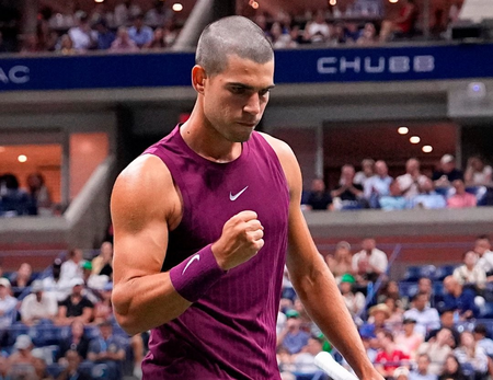 US Open: Alcaraz, Ruud sail through first-round win