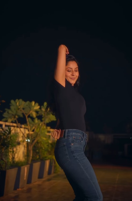 'वैन एंड वेयर' पर थिरकीं शहनाज, 'इक्क कुड़ी' के गाने पर डांस वीडियो किया शेयर