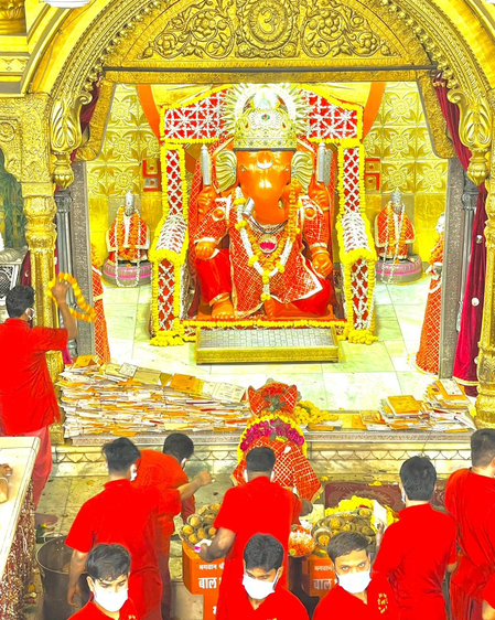 जयपुर का ऐतिहासिक मोती डूंगरी गणेश मंदिर, जहां उमड़ती है श्रद्धालुओं की आस्था जयपुर का ऐतिहासिक मोती डूंगरी गणेश मंदिर, जहां उमड़ती है श्रद्धालुओं की आस्था
