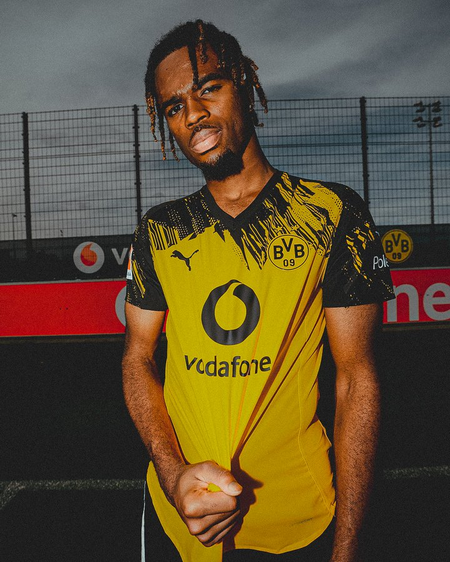 Dortmund sign Carney Chukwuemeka from Chelsea on permanent transfer