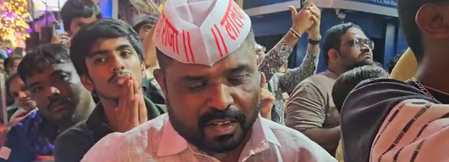 गणपति की कृपा ही सब कुछ, लालबागचा राजा के दर्शन के बाद भावुक हुए श्रद्धालु गणपति की कृपा ही सब कुछ, लालबागचा राजा के दर्शन के बाद भावुक हुए श्रद्धालु