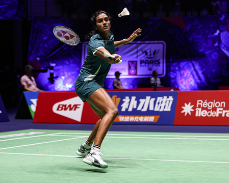 World Championship: Sindhu storms into round of 16; Dhruv-Tanisha pair too progress World Championship: Sindhu storms into round of 16; Dhruv-Tanisha pair too progress