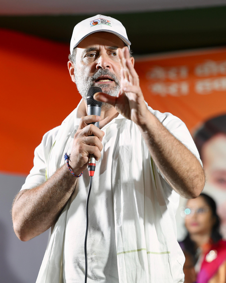 बिहार की जनता होशियार, कटे वोट फिर जोड़े भी जाएंगे राहुल गांधी बिहार की जनता होशियार, कटे वोट फिर जोड़े भी जाएंगे राहुल गांधी