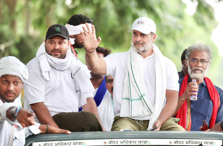 राहुल-तेजस्वी के पास न संस्कार है, न संस्कृति का ख्याल बिहार भाजपा राहुल-तेजस्वी के पास न संस्कार है, न संस्कृति का ख्याल बिहार भाजपा