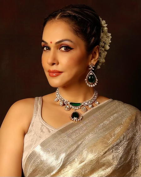 Isha Koppikar: Bappa has solved all my problems Isha Koppikar: Bappa has solved all my problems