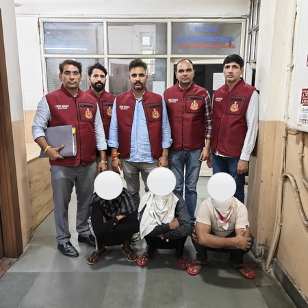 Crime Branch busts Bareilly–Delhi drug syndicate; 16.24 kg opium seized, four arrested Crime Branch busts Bareilly–Delhi drug syndicate; 16.24 kg opium seized, four arrested