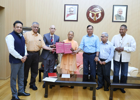 Probe panel submits Sambhal report to CM Yogi, Vishnu Shankar Jain sees ‘foreign hand’ in violence Probe panel submits Sambhal report to CM Yogi, Vishnu Shankar Jain sees ‘foreign hand’ in violence