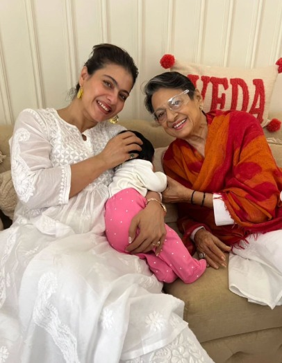 काजोल ने मां तनुजा संग शेयर की बच्चे की तस्वीरें, फैंस बोले, ये बच्चा कौन है?