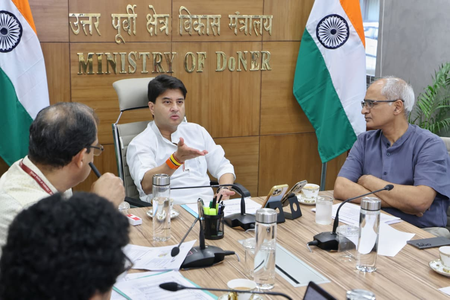 Jyotiraditya Scindia directs war-footing action to restore mobile services in flood-affected areas
