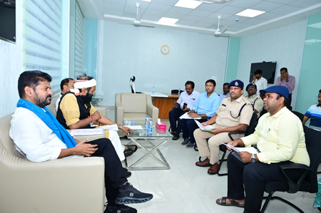 Telangana floods: CM calls for rainfall data monitoring, timely alert (Lead) Telangana floods: CM calls for rainfall data monitoring, timely alert (Lead)