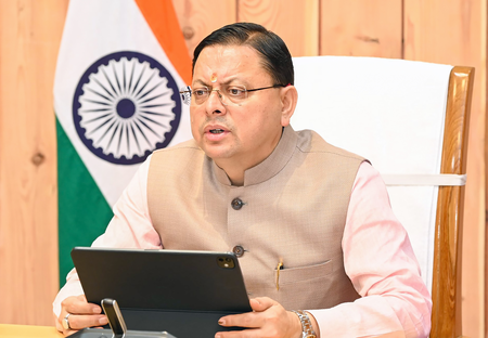 सीएम धामी ने अधिकारियों संग की बैठक, बोले, आपदा प्रभावितों के साथ भावनाओं एवं संवेदनाओं से भी जुड़े हैं सीएम धामी ने अधिकारियों संग की बैठक, बोले, आपदा प्रभावितों के साथ भावनाओं एवं संवेदनाओं से भी जुड़े हैं