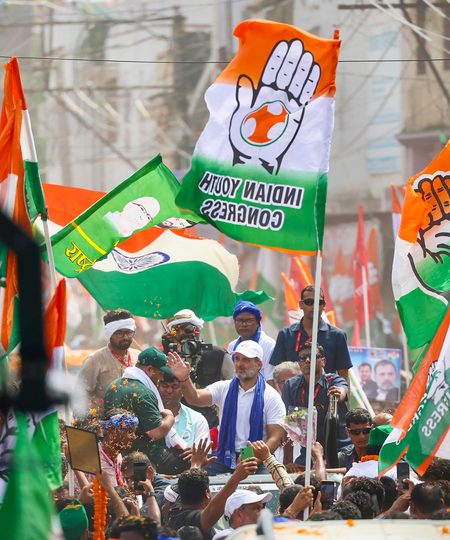 बिहार 20 साल में विकास को लेकर कांग्रेस ने पूछे सवाल, पटना में पोस्टर भी लगे बिहार 20 साल में विकास को लेकर कांग्रेस ने पूछे सवाल, पटना में पोस्टर भी लगे