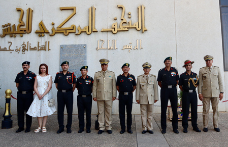 COAS General Upendra Dwivedi lays wreath at Martyrs’ Memorial in Algiers