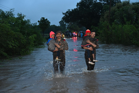 Flood-hit parts of Telangana remain submerged; relief Ops intensify