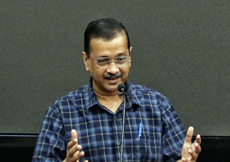 'आप' पार्टी अरविंद केजरीवाल को दिल्ली में सरकारी बंगला दिलाने के लिए नए सिरे से करेगी प्रयास