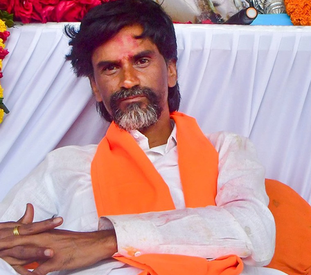 Mumbai police extends permission to Jarange-Patil’s agitation at Azad Maidan