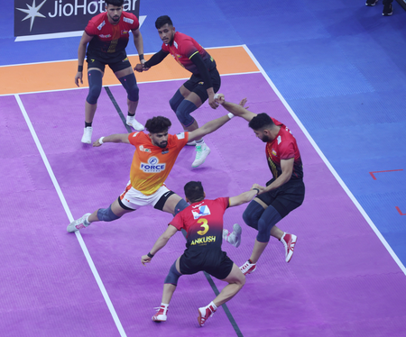 PKL Season 12: Khatri, Inamdar shine as Puneri Paltan beat Bengaluru Bulls in tie-breaker PKL Season 12: Khatri, Inamdar shine as Puneri Paltan beat Bengaluru Bulls in tie-breaker
