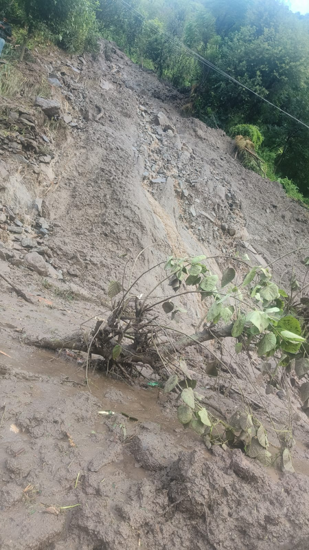 जम्मू के रामबन में बादल फटने से मची तबाही, अब तक 3 लोगों की मौत हुई, दो लापता